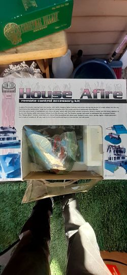 HOUSE AFIRE H0 SCALE