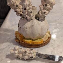 Unique Garlic Cheese Spreader Set with 6 Butter Knives Stainless Steel Blades