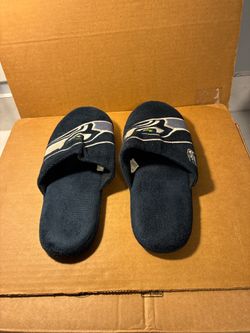 Men’s Seattle Seahawks Slippers (Milwaukie,OR)