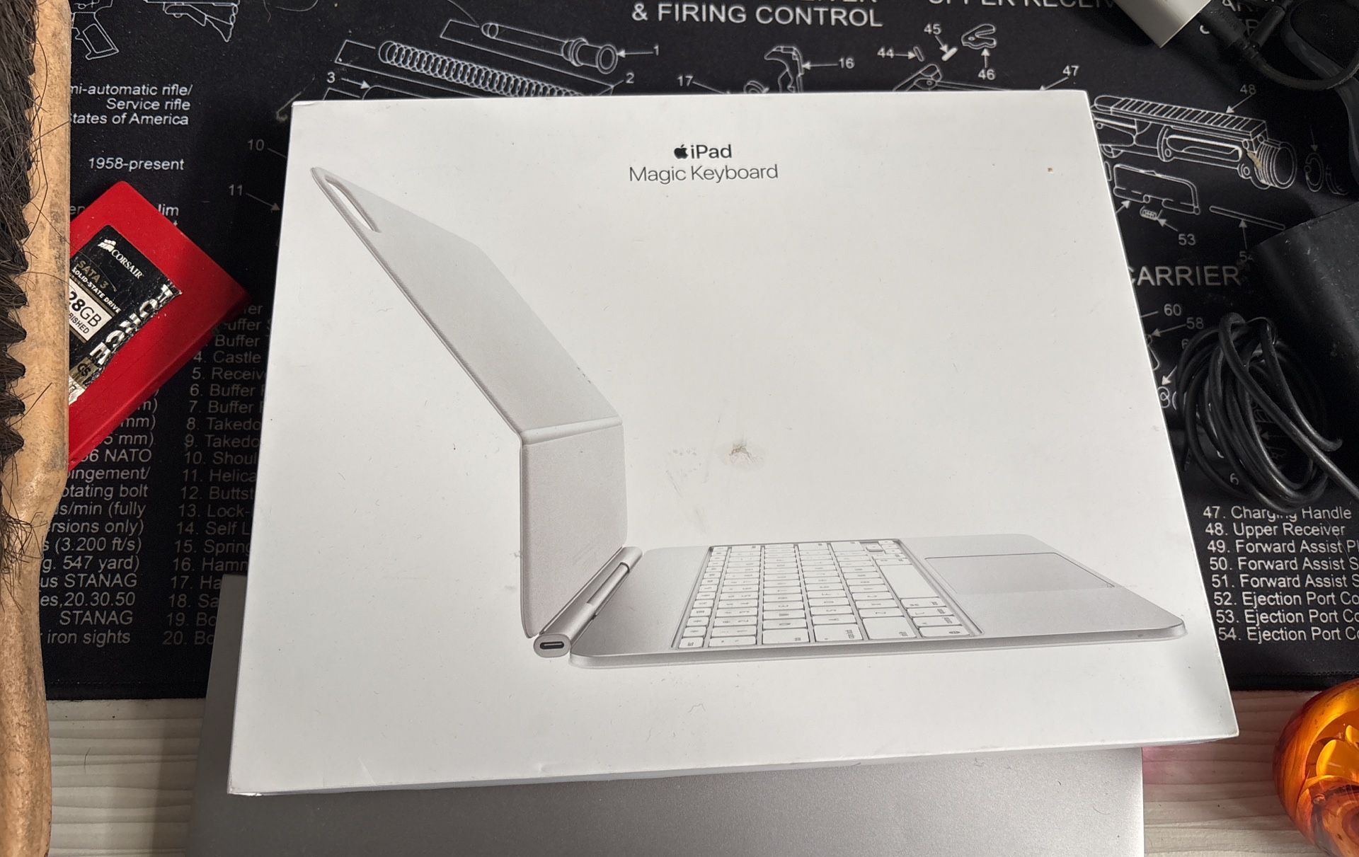 Apple Magic Keyboard 13”
