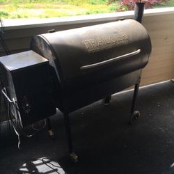 Traeger Large Wood Pellet BBQ Grill and Smoker