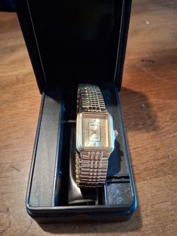 VTG Benrus Quartz Women's Dress Watch 20mm  - Expandable Band