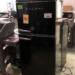 Galanz Refrigerator K35H