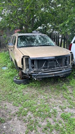 07 Cadillac Escalade parts