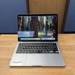 13" MacBook Pro M1 8 Core CPU*256GB SSD*8GB RAM