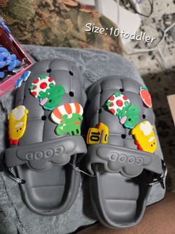 Gray Toddler Clogs with Charms Size 10
