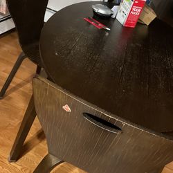 Oval shaped dining table 