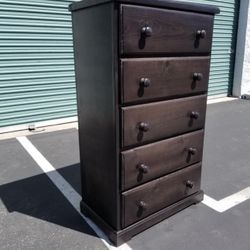 Dresser Chest Espresso Finish With 💯 Solid pinewood chest🌲🪵5 drawer chest Available in any tone of 🪵