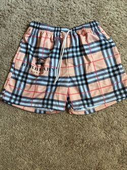 Burberry shorts medium