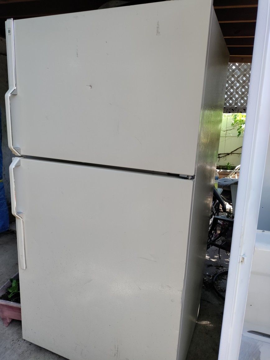 Refrigerator Freezer