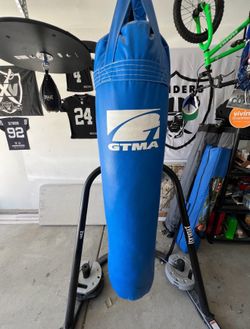 Boxing Station