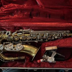 Armstrong Saxophone 