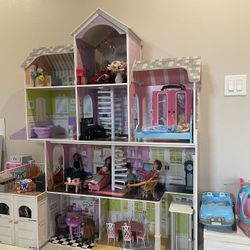 Barbie home