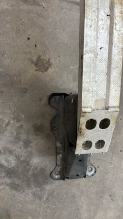 2017-2022 Honda Crv front bumper reinforcement bar with chassis brackets part