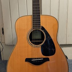 Yamaha FG830 acoustic guitar