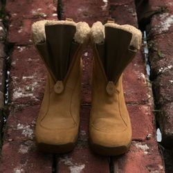 Super Cute Columbia Boots 🥾 