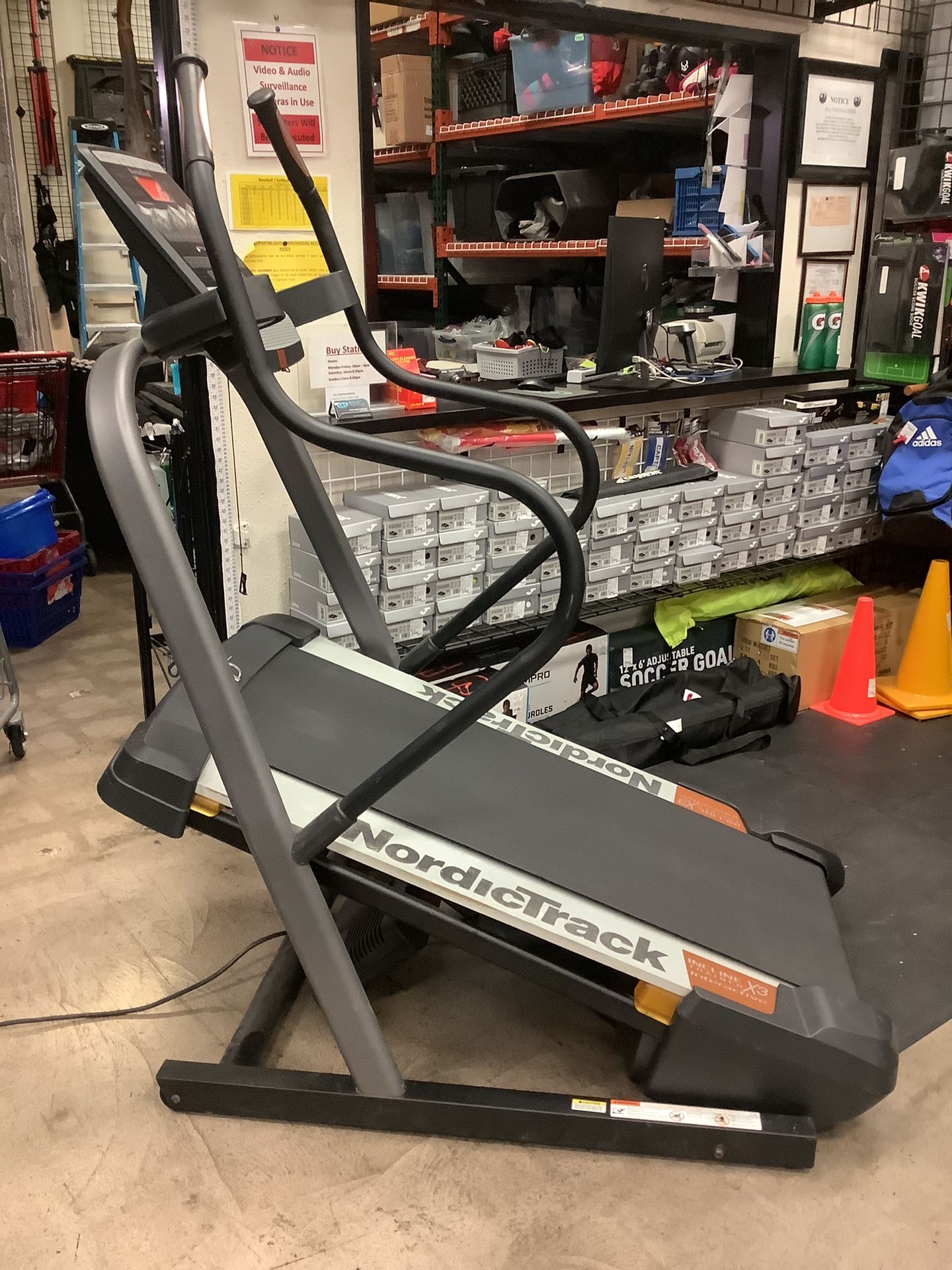 NordicTrack Incline Trainer X3 Interactive (Delivery Is Available) for