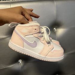 Nike toddler shoes