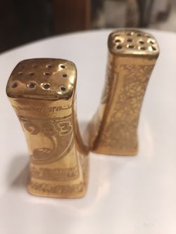 Rare antique 1933 24k gold and ceramic Chicago worlds fair salt and pepper shaker