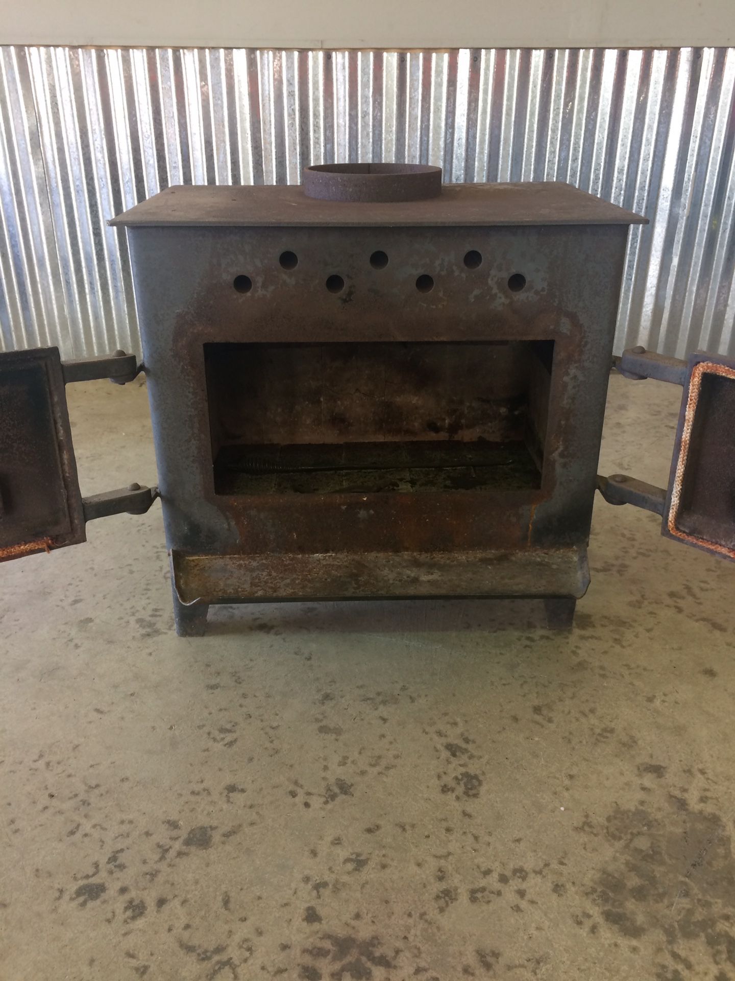 Hurricane wood burning stove for Sale in Snohomish, WA OfferUp