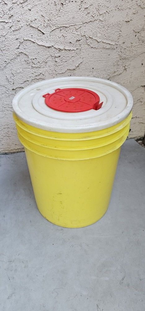 Bait Bucket