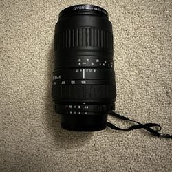Nikon 100-300 Sigma Zoom Lens 4.5/6.7