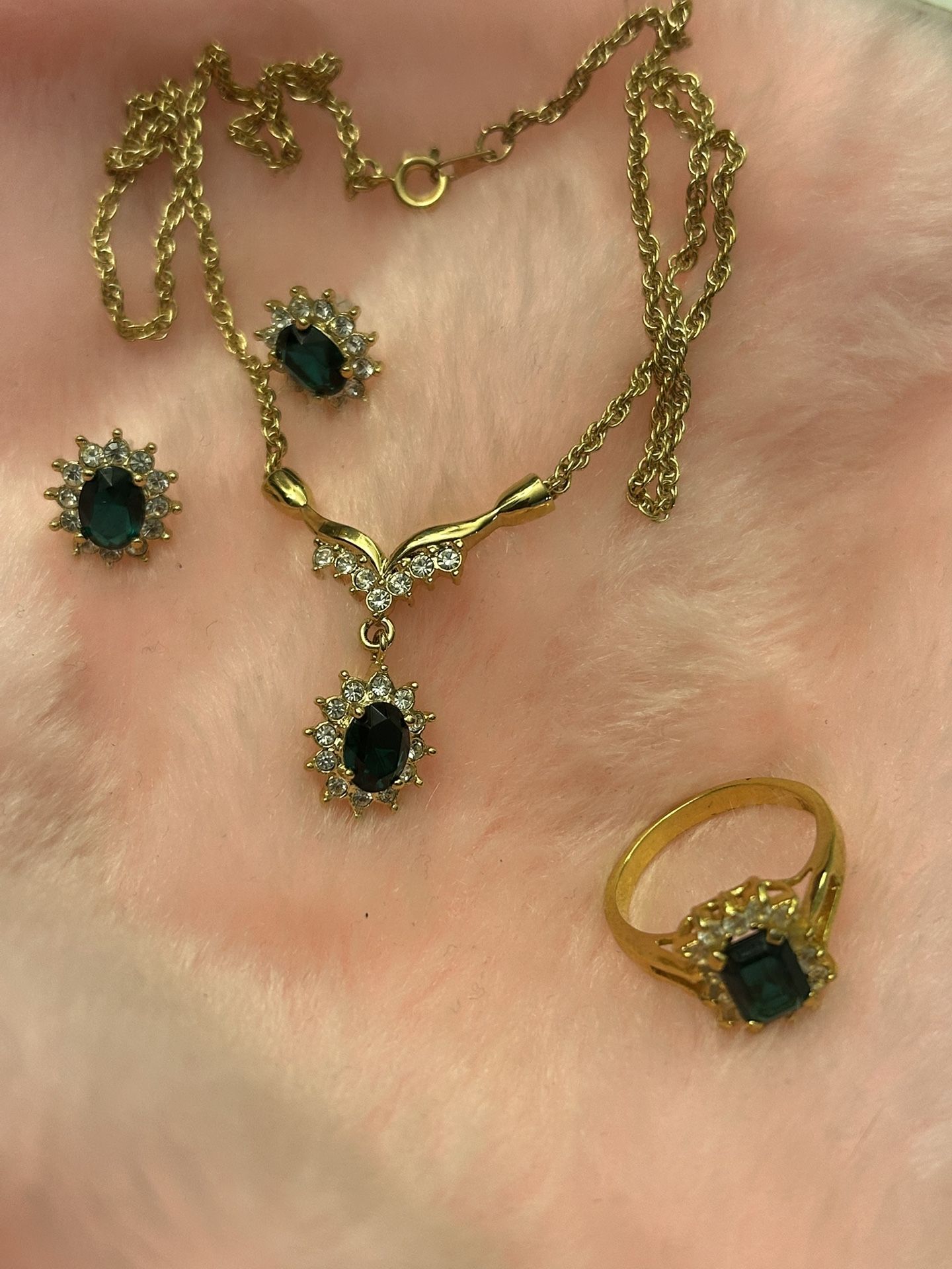 Roma Jewelry Set