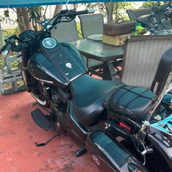 2006 Suzuki Boulevard