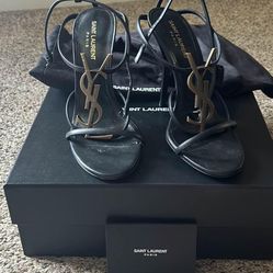 YSL CASSANDRA SANDALS IN PATENT LEATHER size 38 (8)