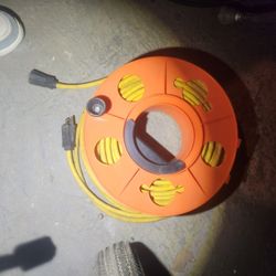 150 Ft Extension Cord With Organizer 