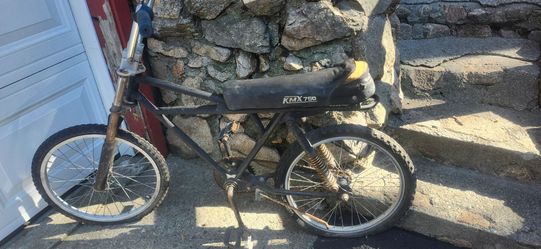 Kent KMX750