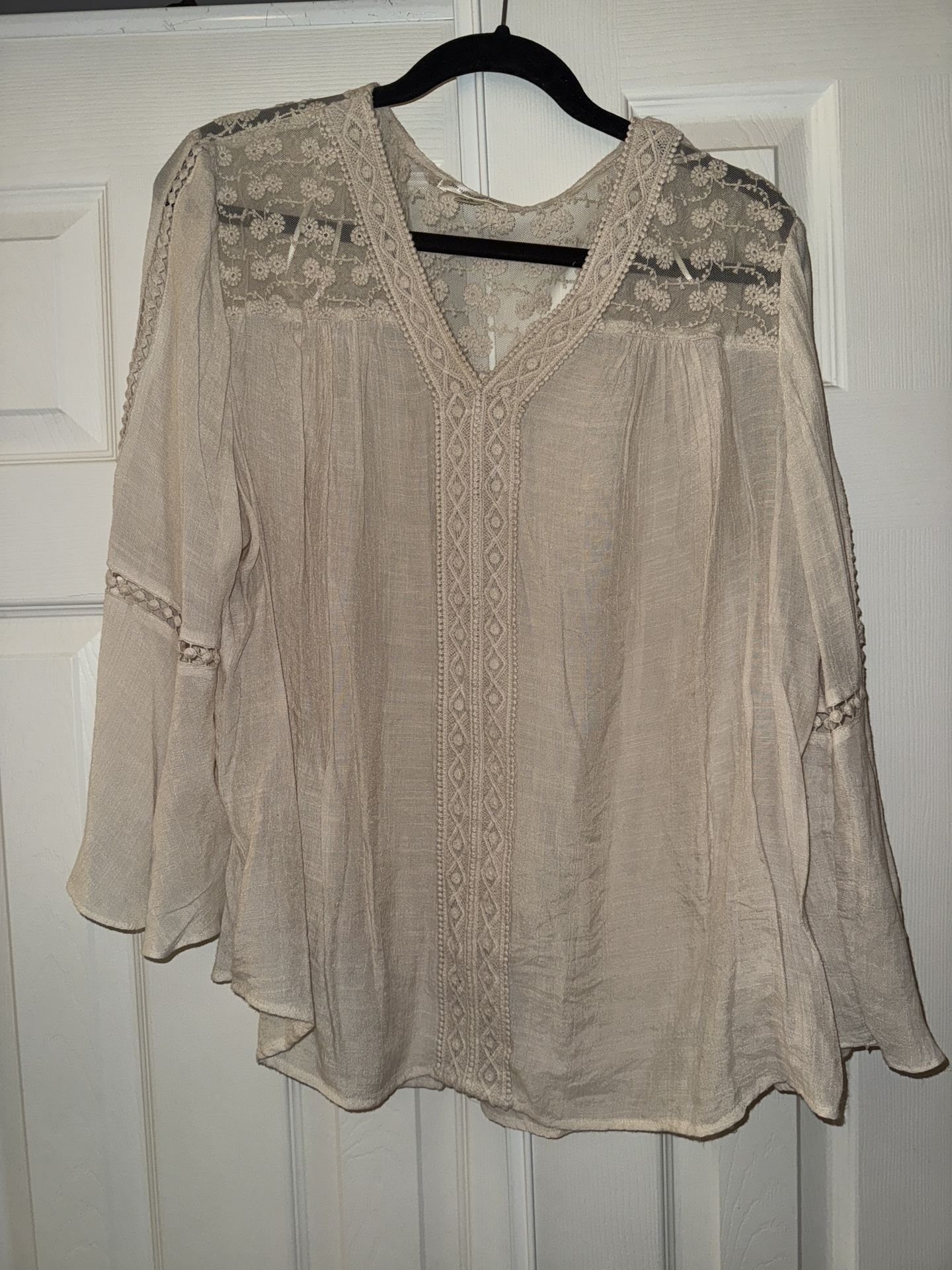 WOMENS LARGE BLOUSE TOP SHIRT DRESSY LONG SLEEVES