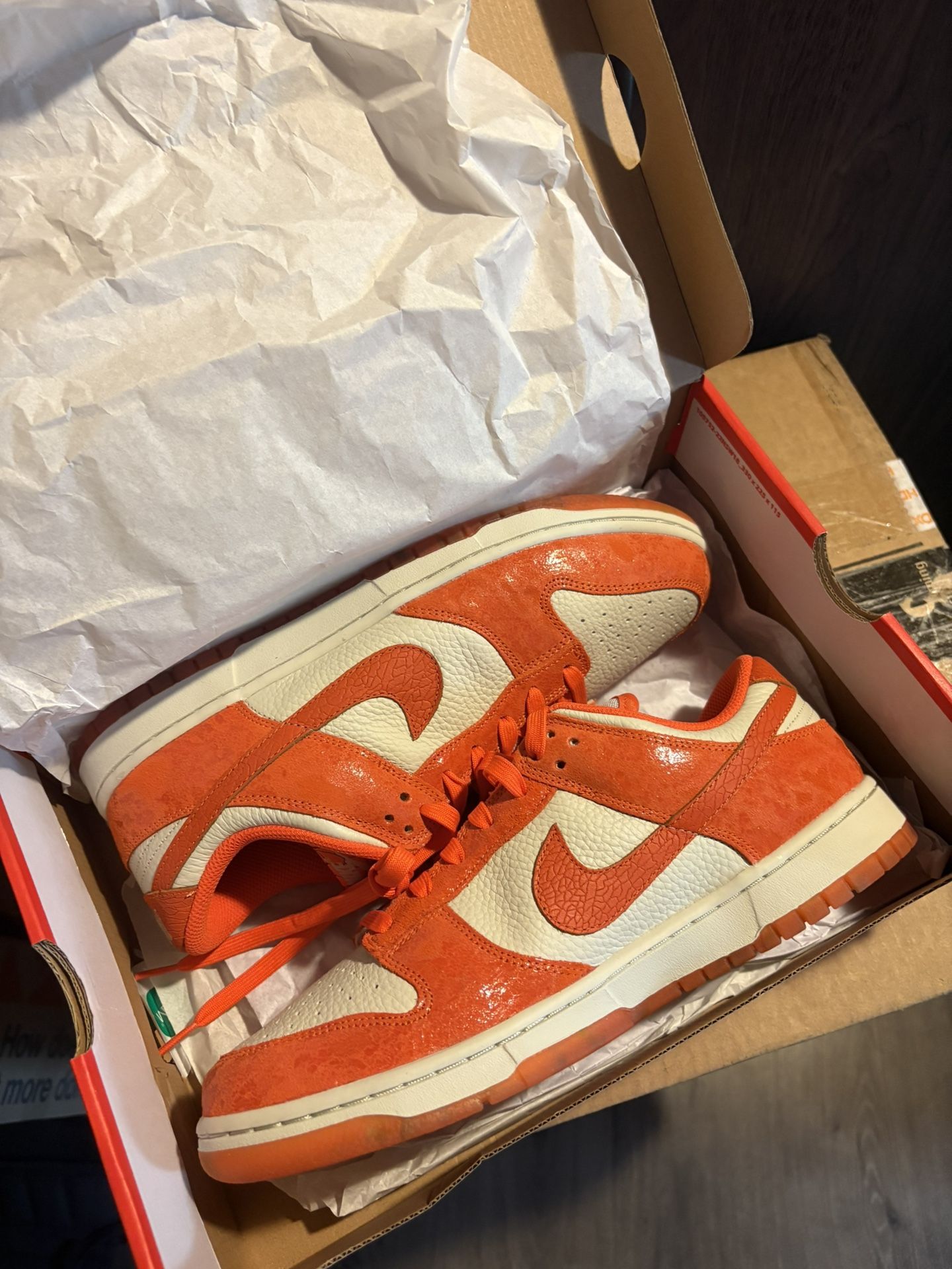 Nike Dunk Low Cracked Orange