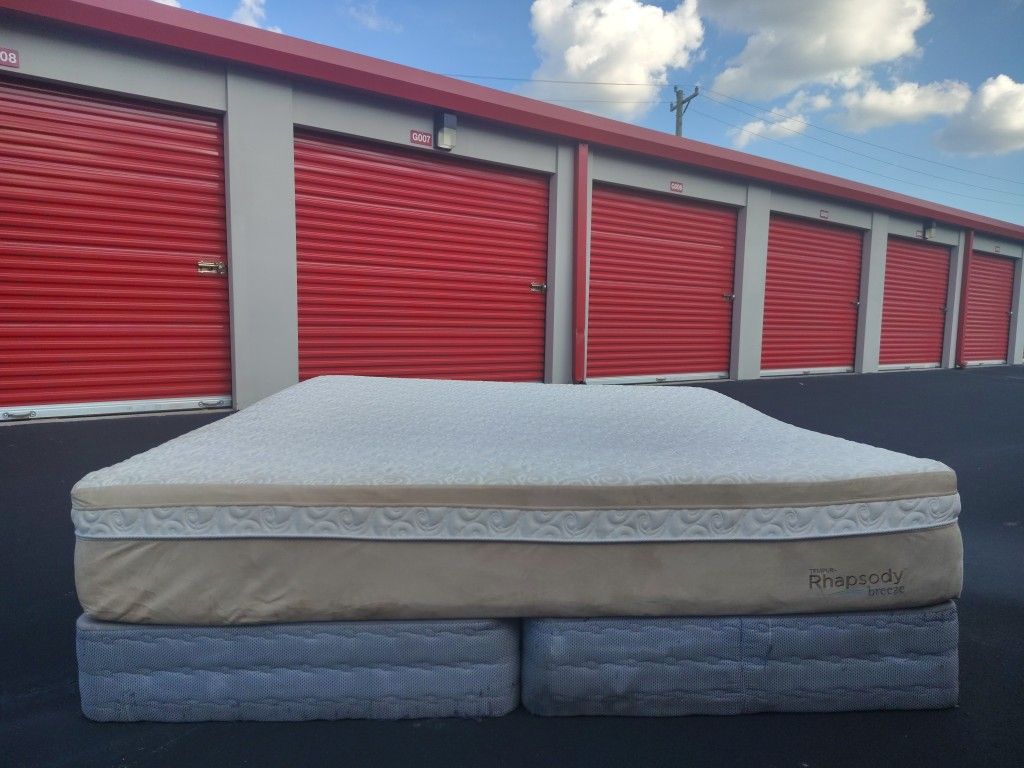 Tempur-Pedic Contour Rhapsody Breeze 1.0 Medium-Firm King Set (Delivery Option)