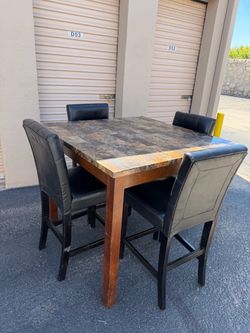 Comedor alto