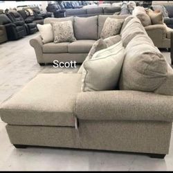 ❗Brand New Ashley ❗Baranello Stone Sectional Oversized ❗