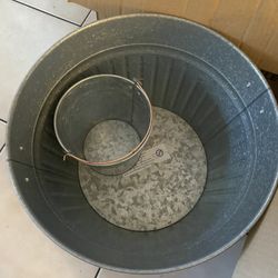 Medium And Small Ice Tub Set