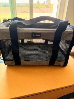 Cat and small dog mesh carry case