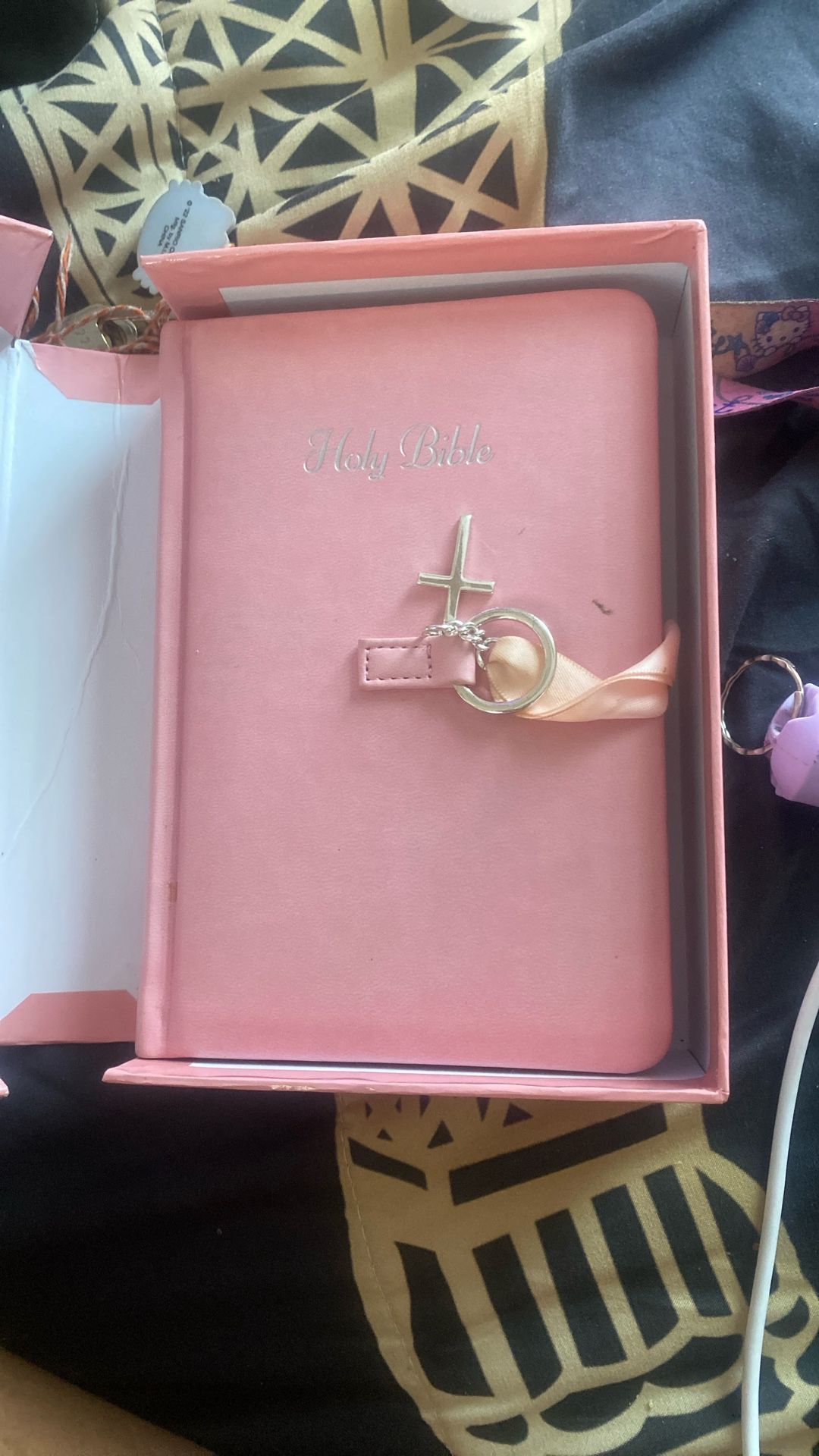 Cute Pink Bible 🥰!