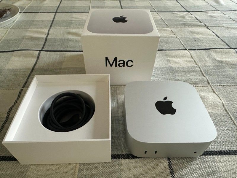 Apple Mac mini シルバーM4チップ512GBSSD 24GB Apple Mac mini