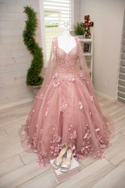 Moda 2000 Quinceañera/ Sweet 16 dress (Pink, Dusty Rose)