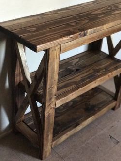 Farmhouse entryway table