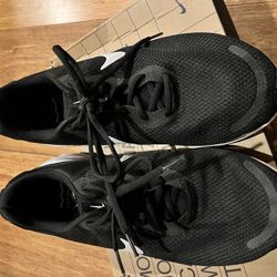 Used Nike Mens Black Shoes Size 10.5