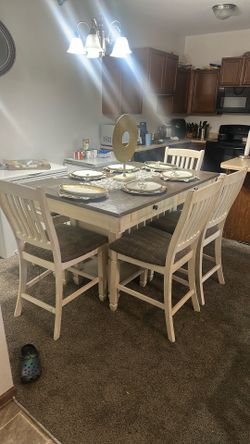 Dinning Table Set