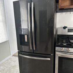 GE Fridge 