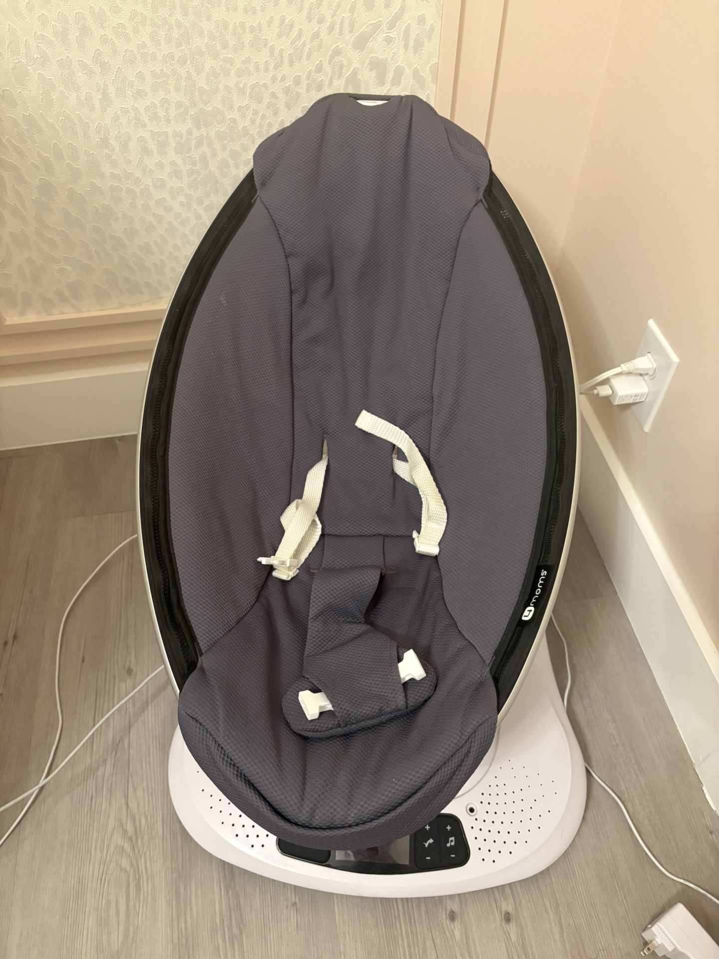 Mamaroo Baby Swing