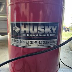 Air Compressor : Husky 1.8 HP 20 Gallons