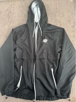New Balance Full Zip Lightweight Windbreaker Jacket Hooded Black Mens