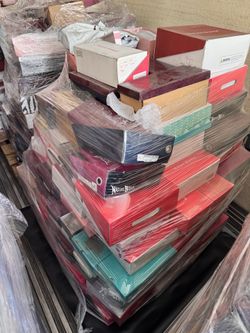 Pallet of women’s footwear