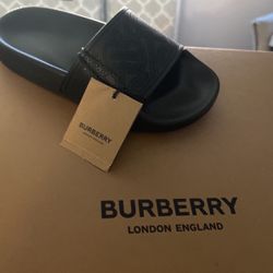 Burberry brand children's flip-flops 